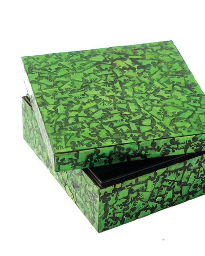 IA Crafts Square Green And Black Vietnamese Lacquer Painting Box
